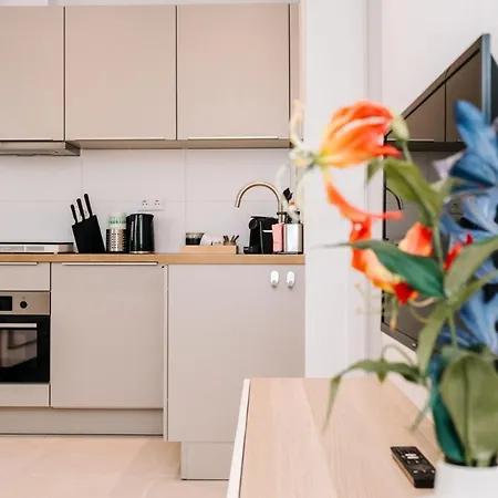 Simply Studio's Apartman *